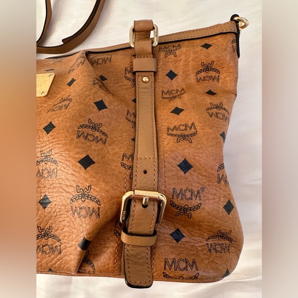 𝙈𝘾𝙈 𝙑𝙞𝙨𝙚𝙩𝙤𝙨 𝙎𝙩𝙪𝙙𝙙𝙚𝙙 𝙈𝙚𝙙𝙞𝙪𝙢 𝙀𝙨𝙨𝙚𝙣𝙩𝙞𝙖𝙡𝙨 - Picture 12 of 16